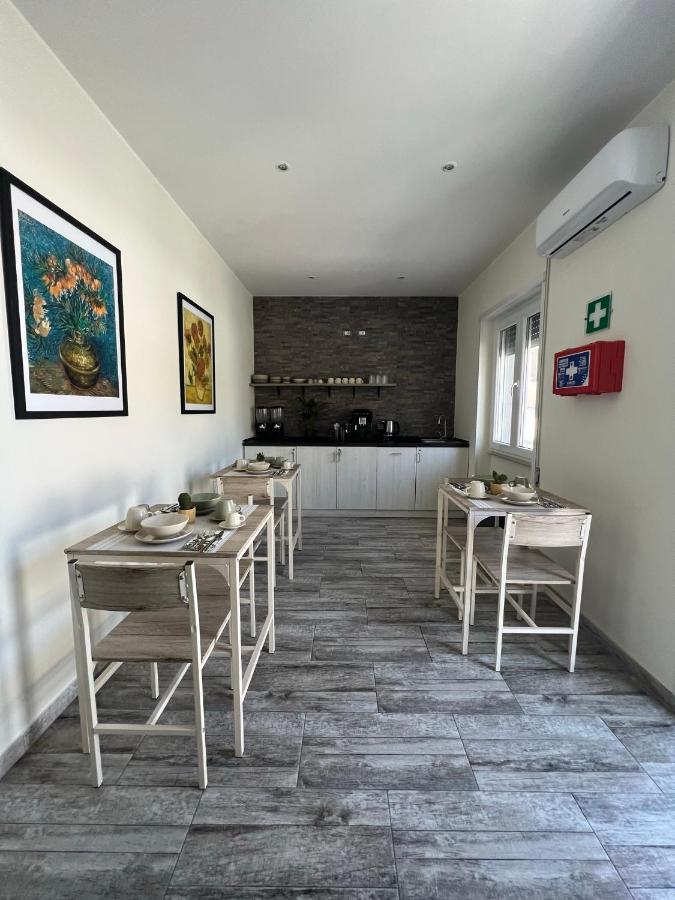 Kalaso Design Guest House - Rome Airport Fiumicino Bagian luar foto