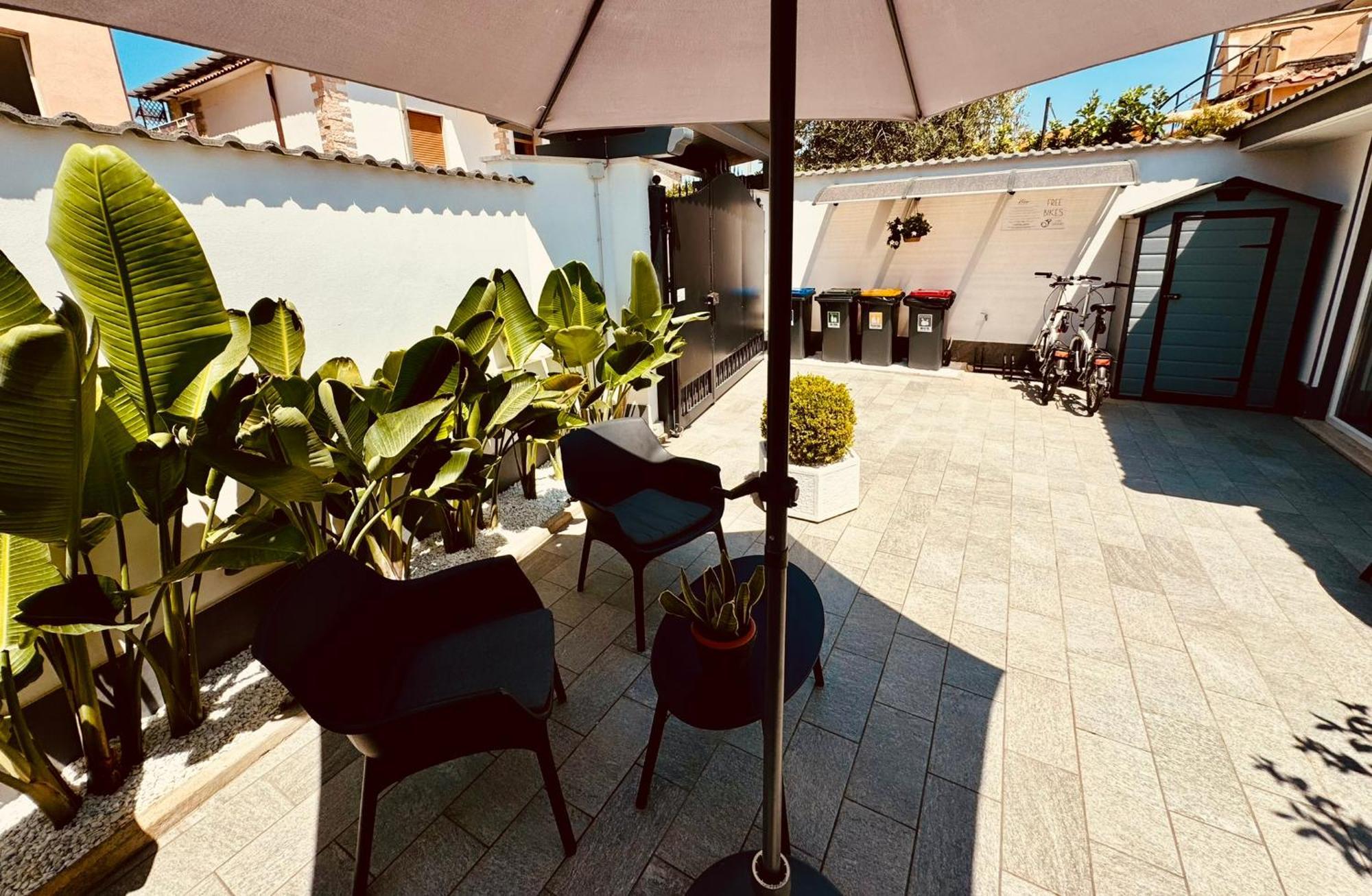 Kalaso Design Guest House - Rome Airport Fiumicino Bagian luar foto